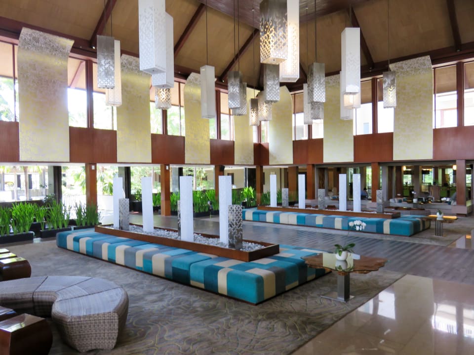 Lobby Courtyard by Marriott Bali Nusa Dua