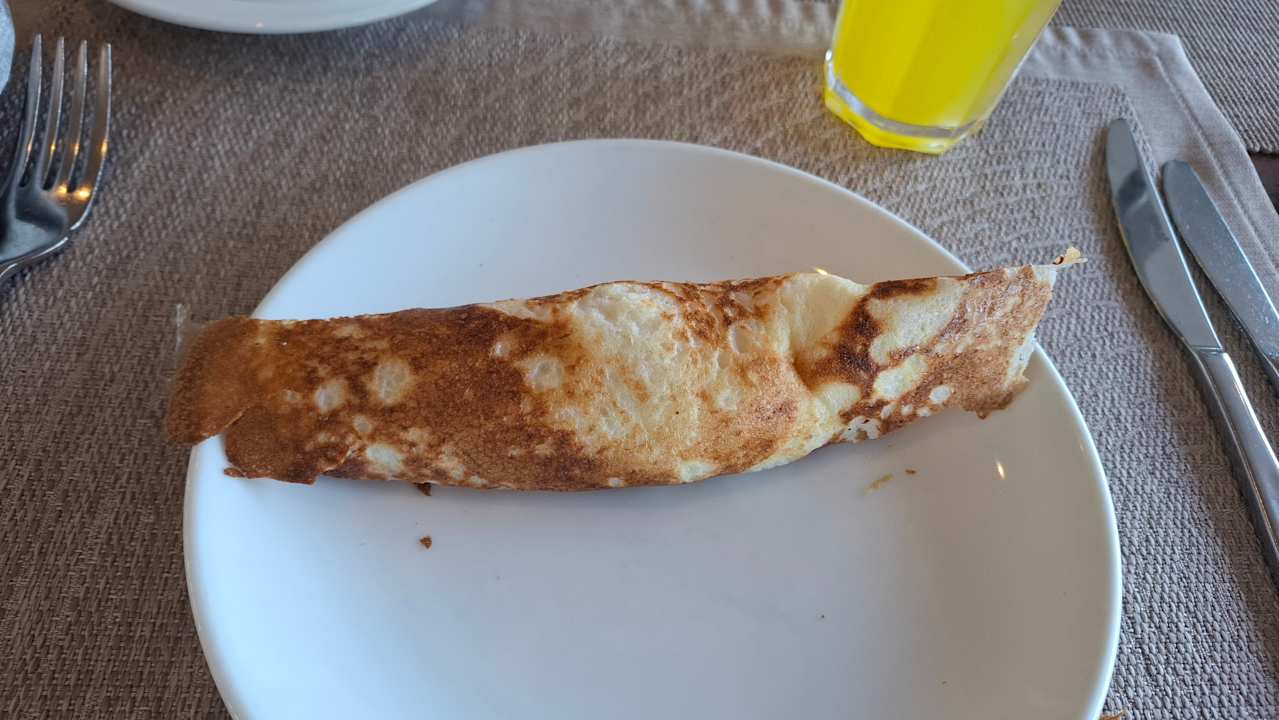 Gastro Pandanus Beach Resort & Spa