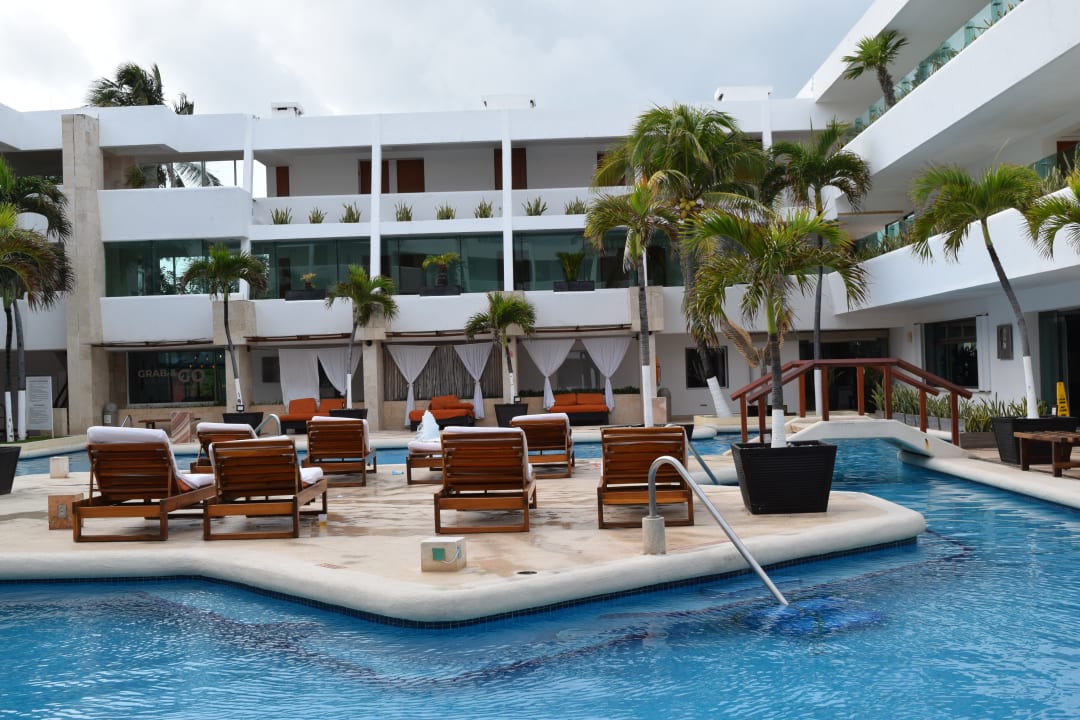 Pool Hotel Flamingo Cancun Resort