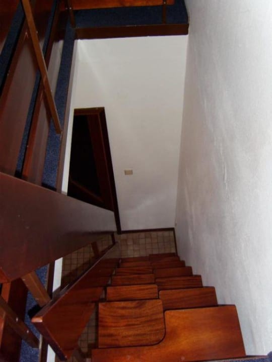 Treppe von oben  acora Karlsruhe Zentrum Living the City