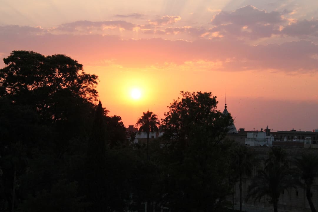 Der Sonnenuntergang vom Zimmer aus gesehen Exe Sevilla Macarena