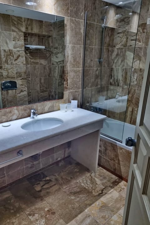 Zimmer Annabelle Beach Resort