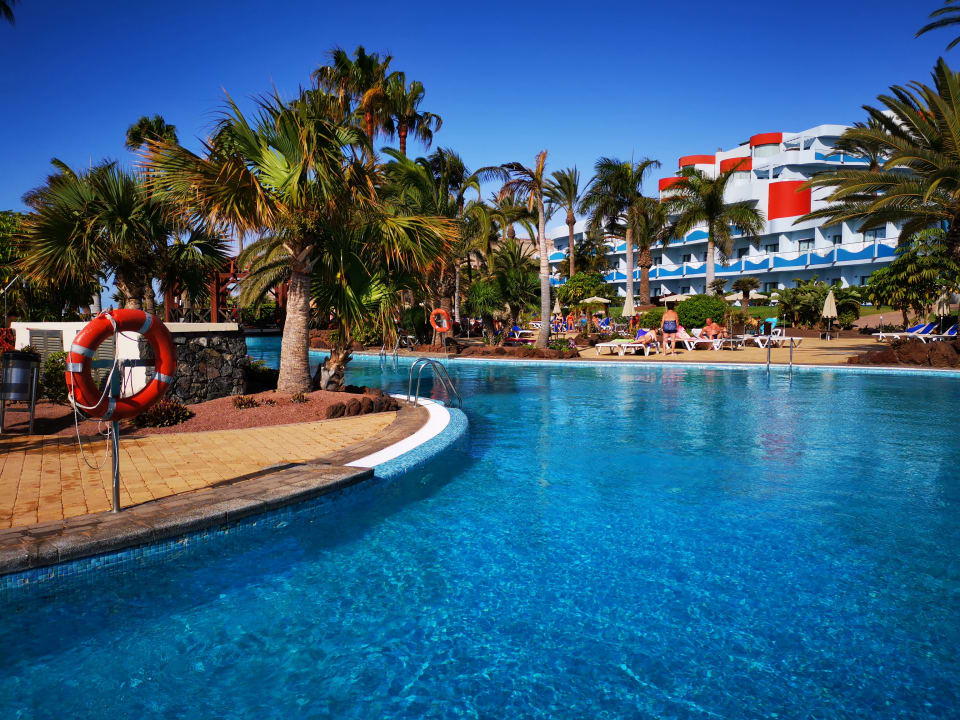 Pool R2 Pajara Beach