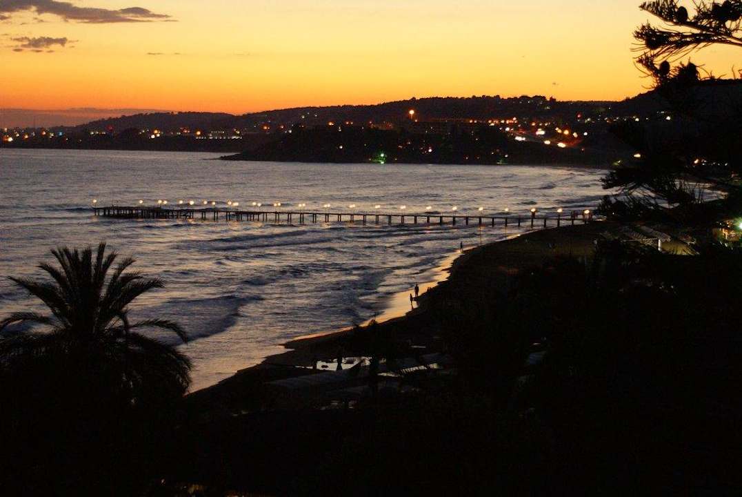 Das sieht man vom Balkon bei der Dämmerung Top Hotel