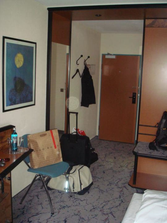 Zimmer H+ Hotel Stuttgart Herrenberg