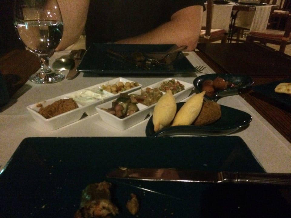 A la Carte beim Libanesen  JAZ Aquamarine Resort