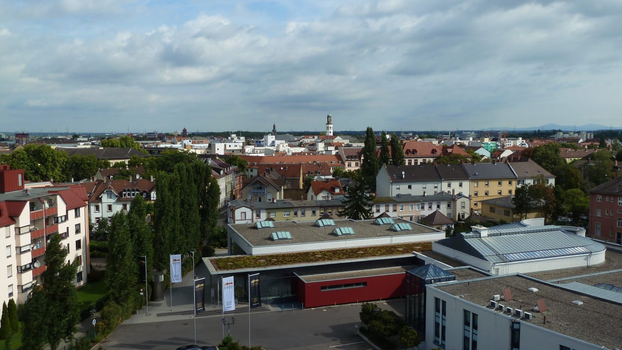 Blick vom Panorama Restaurant Victor's Residenz-Hotel Frankenthal