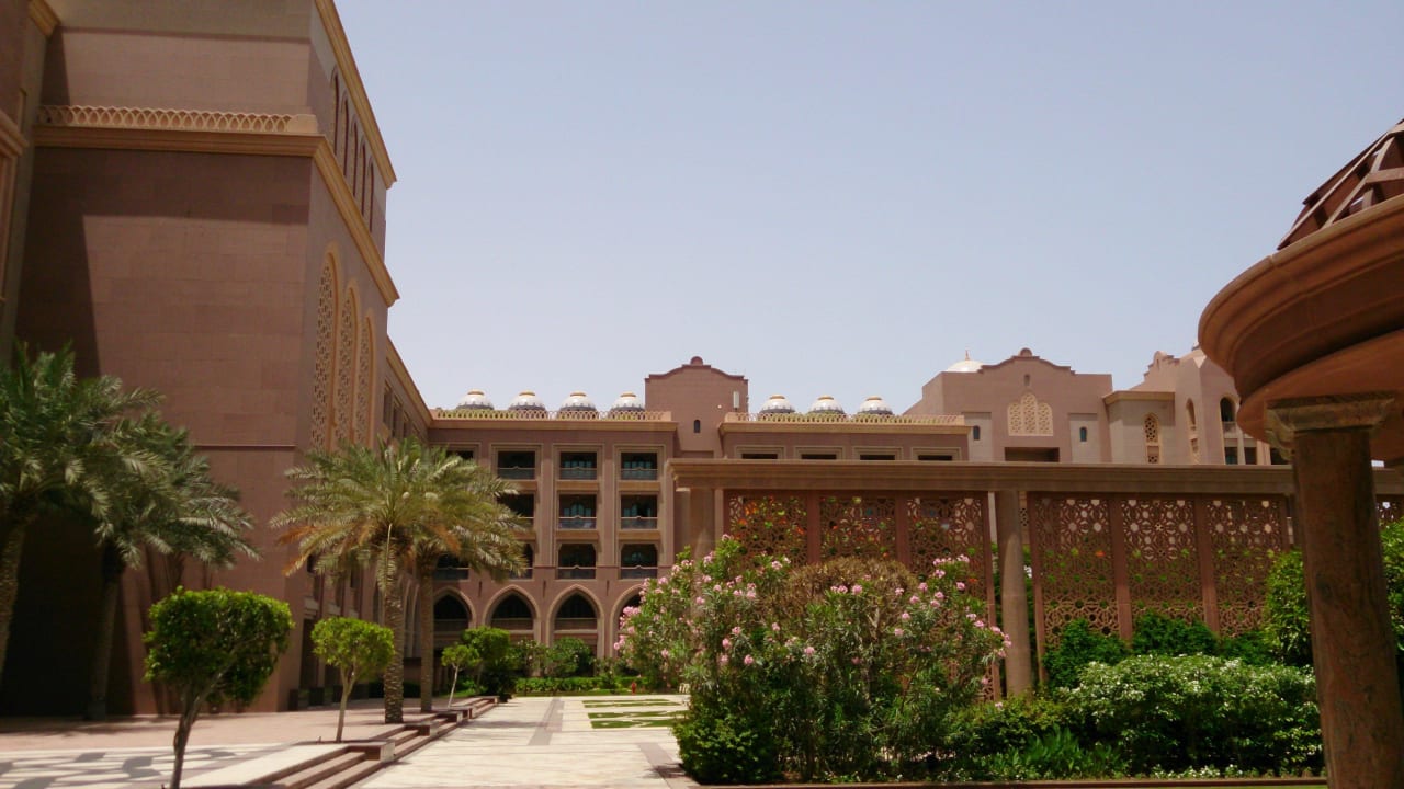 Blick zum Westwing Emirates Palace Mandarin Oriental