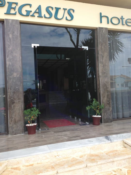 Außenansicht Hotel Pegasus