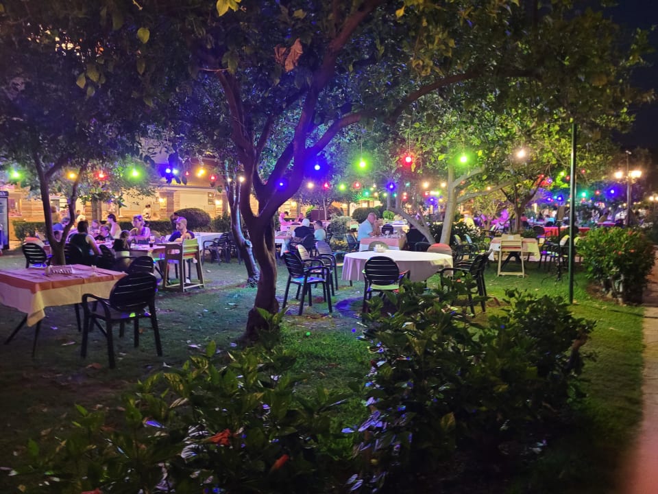 Gartenanlage Belconti Resort Hotel