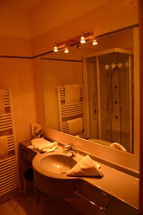 Bad Hotel Anatol