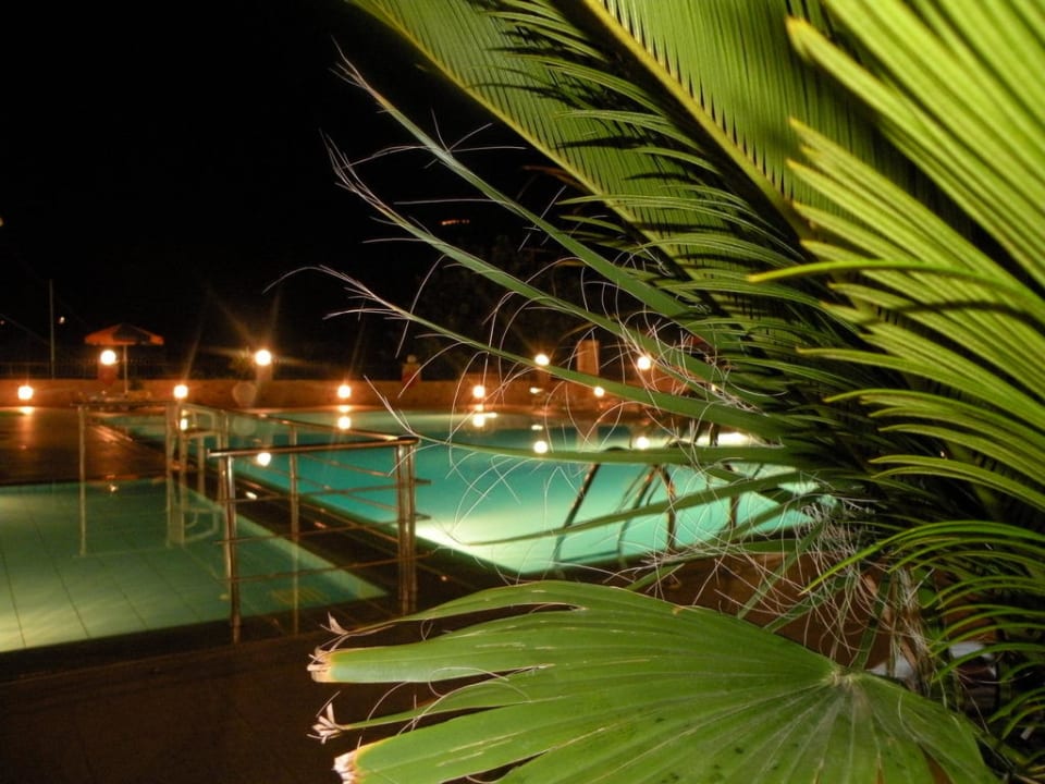 Nocą Hotel Heliotrope