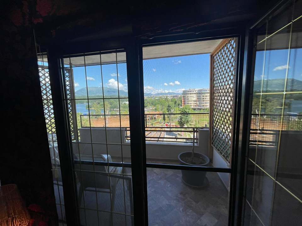 Zimmer Lake View Apartment