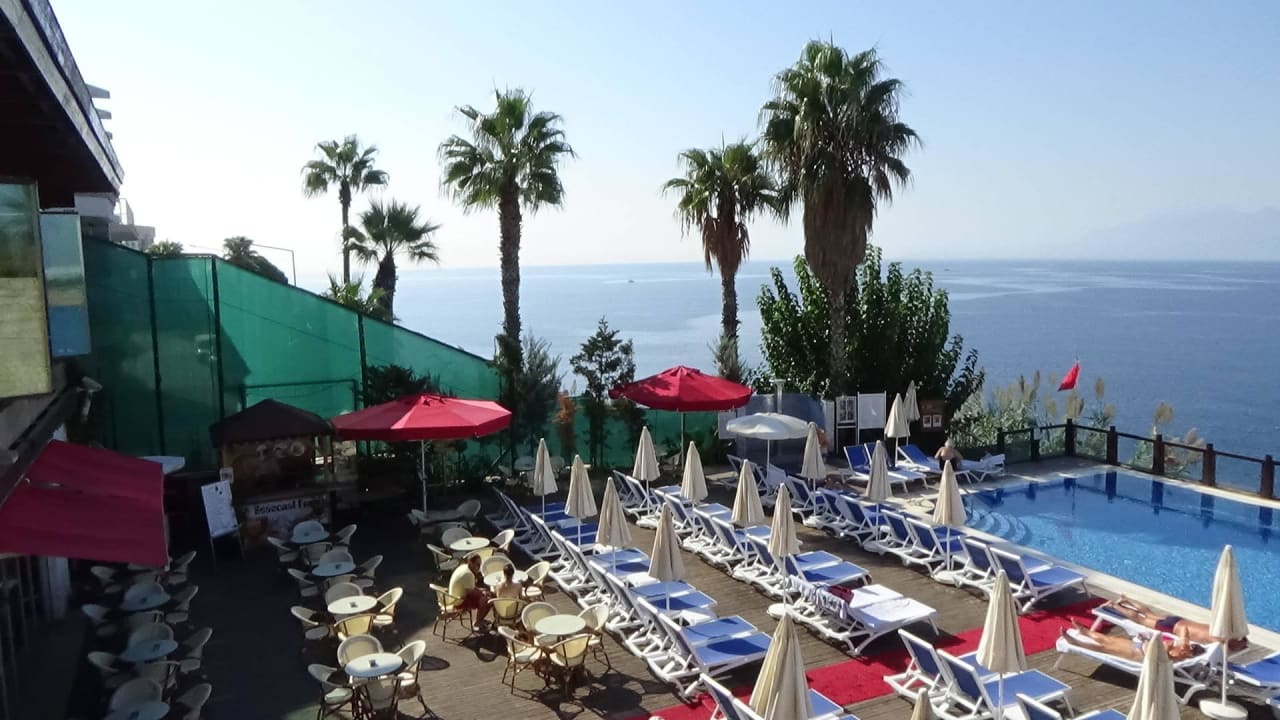 Pool Ramada Plaza by Wyndham Antalya