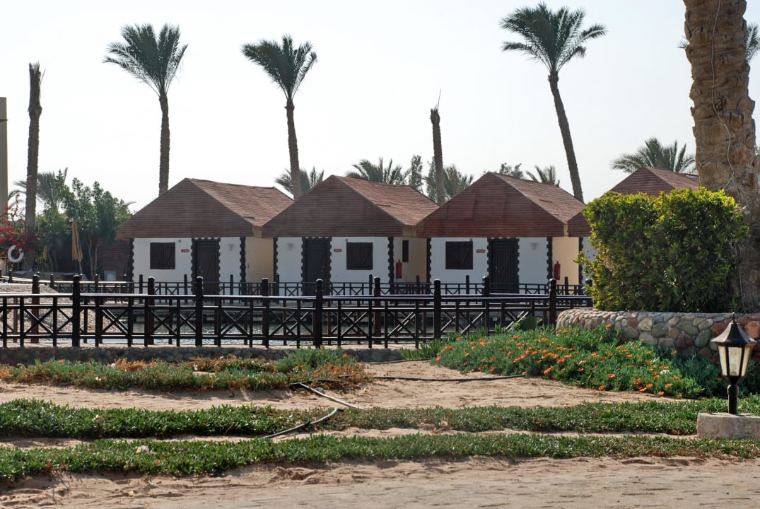 Вид с лагуны Panorama Bungalows Resort El Gouna