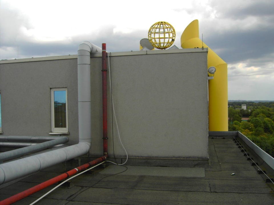 Unser Ausblick aufs Hoteldach Leonardo Hotel Köln