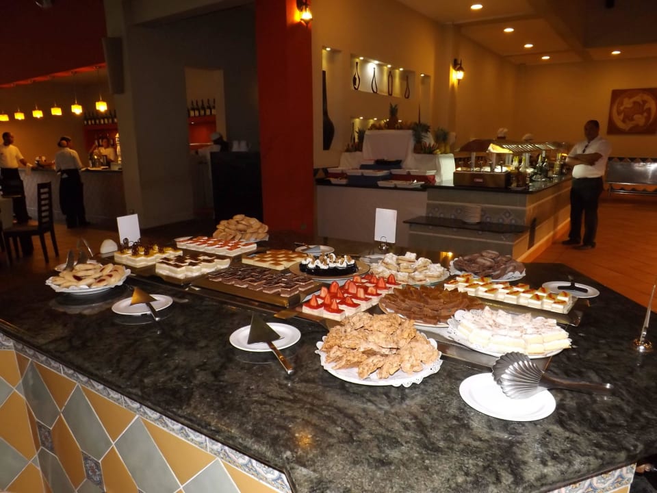 Nachtisch Büffet zum Mittagstisch Punta Cana Princess All Suites Resort & Spa