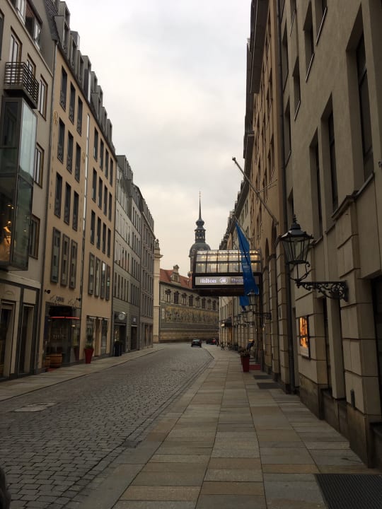Außenansicht Hilton Dresden