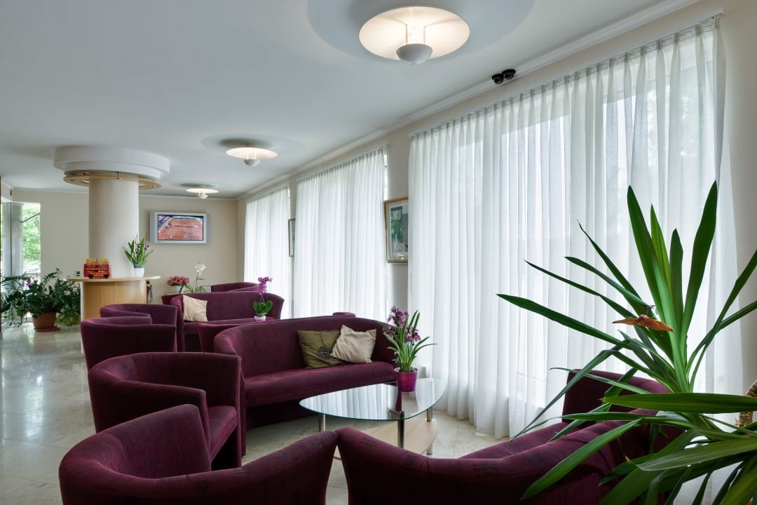 Lobby Jagello Business Hotel