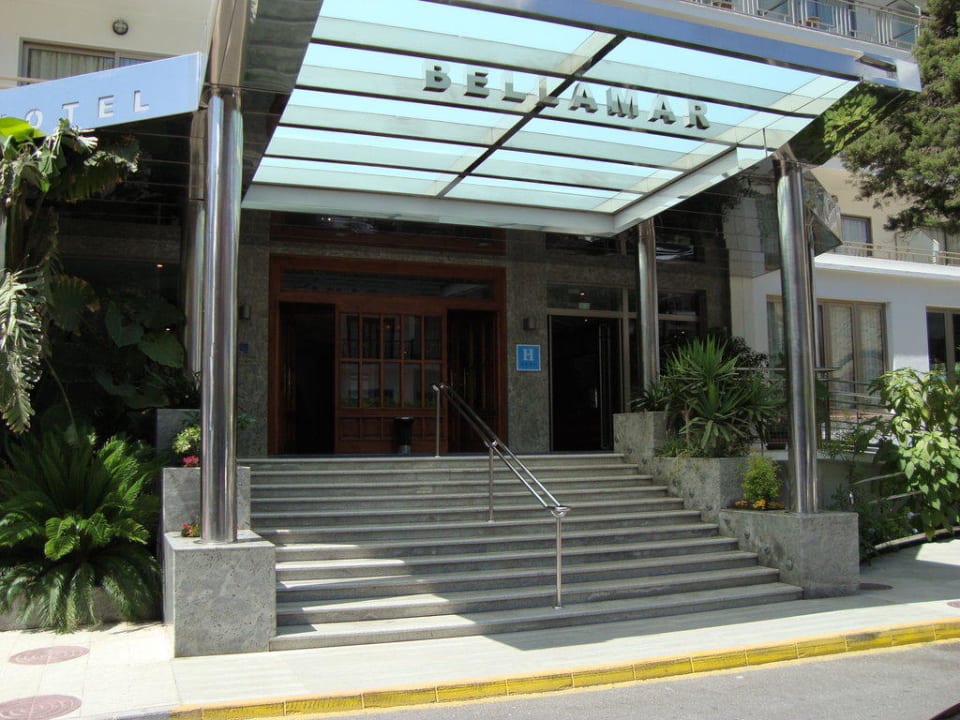 Hoteleingang Bellamar Bellamar Hotel Beach & Spa