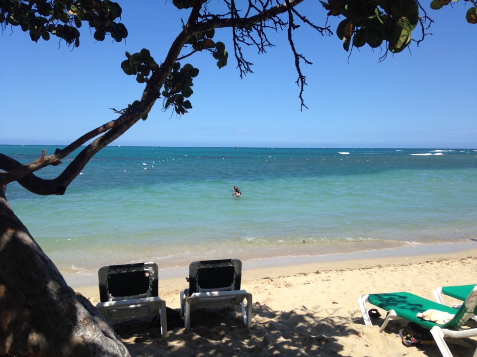 Strand Playabachata Hotel