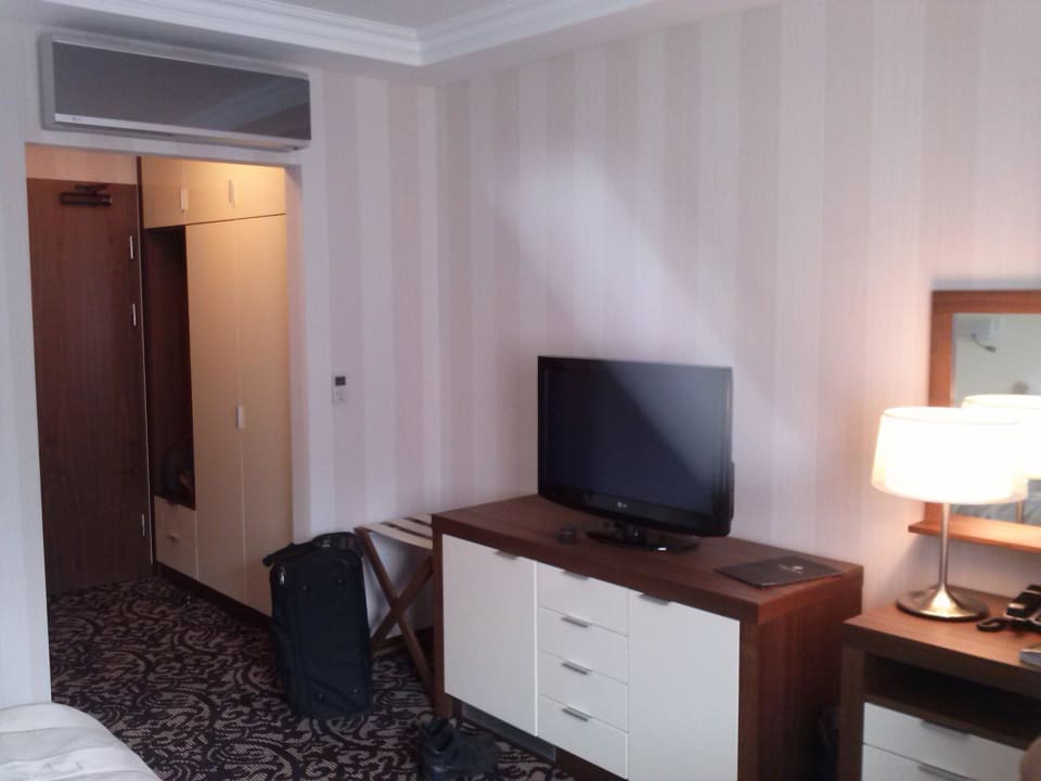 Tv i lodówka zabudowana Czarny Potok Resort&Spa
