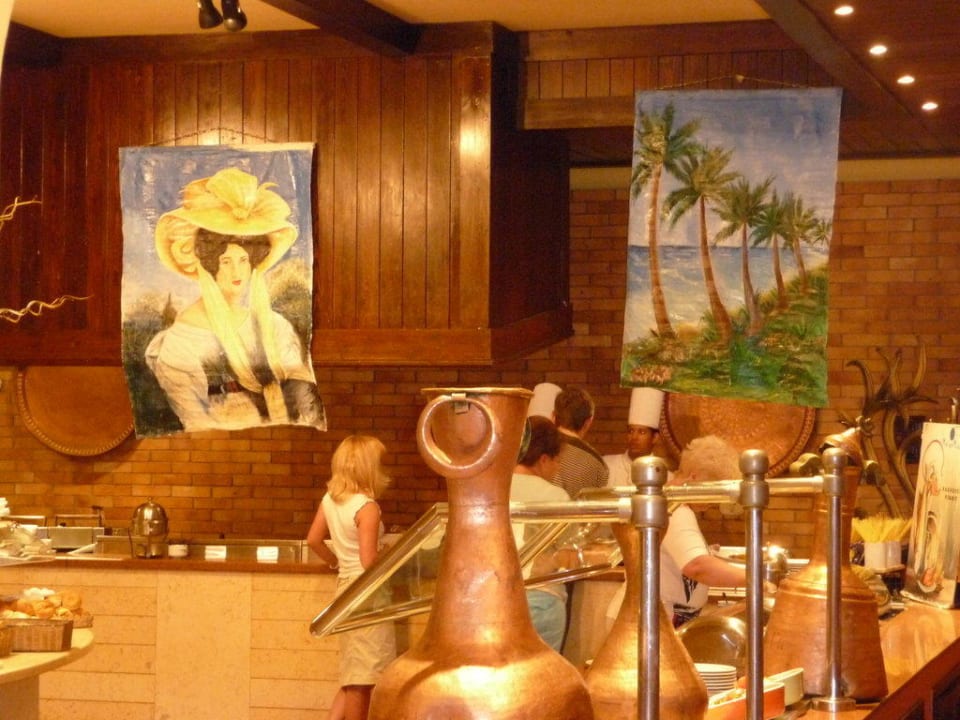 Das Restaurant hinter dem Ruhepool Jaz Makadi Saraya Resort