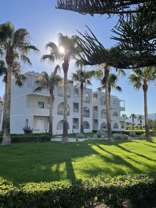 Gartenanlage Delfina Tropic Beach