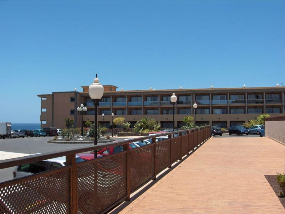 Hotel zur Parkplatzseite Iberostar Selection Fuerteventura Palace