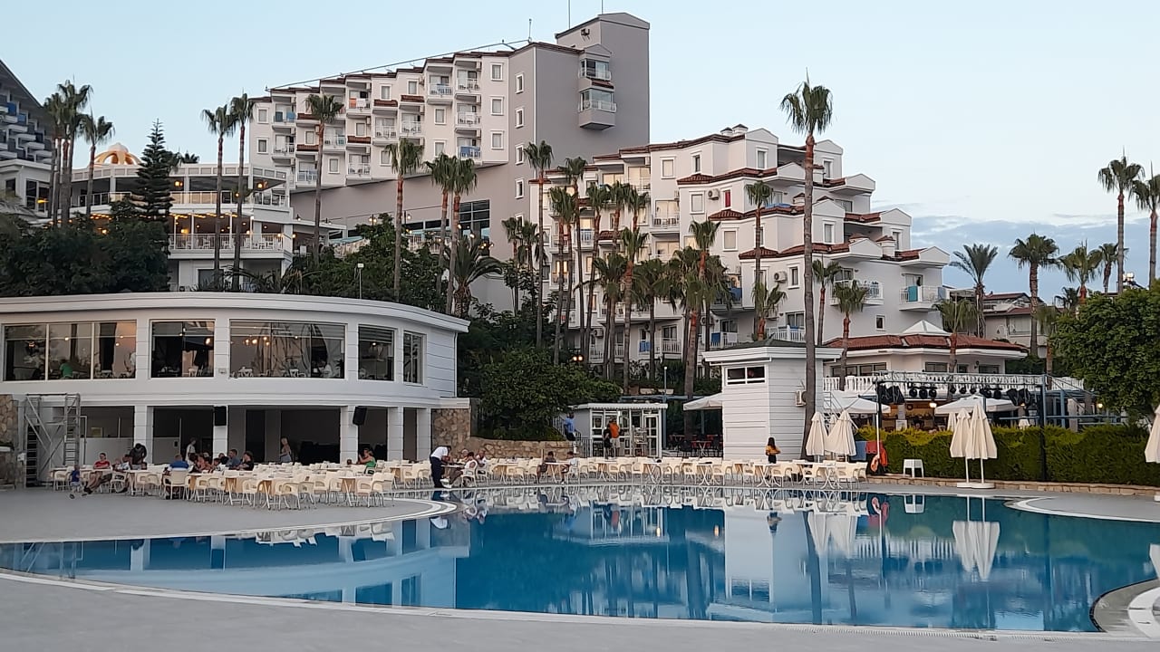 Ausblick Iz Flower Side Beach Hotel