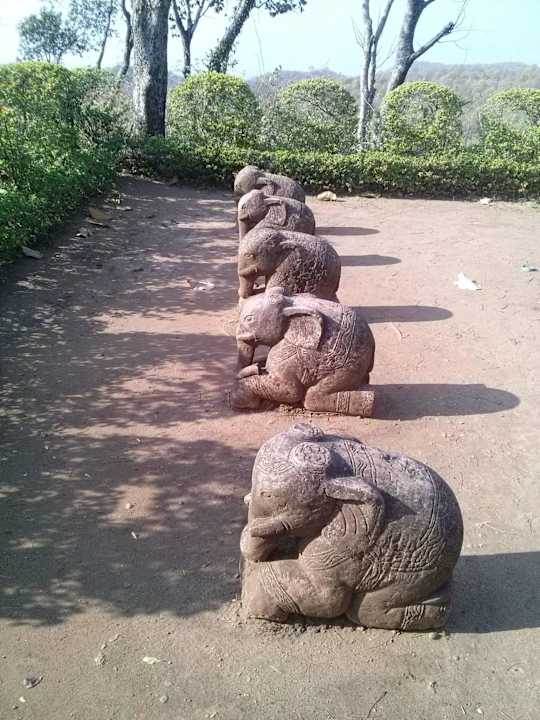 Deko auf Terrasse Myanmar Treasure Resort - Popa Mountain