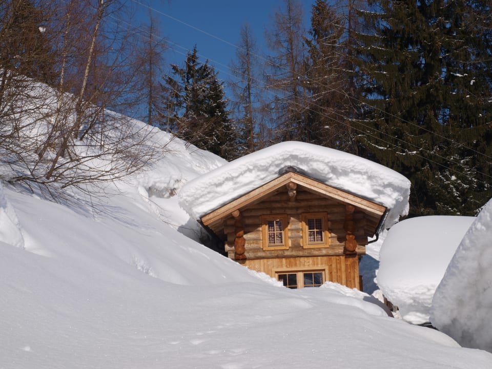 Außenansicht Hüttendorf Maria Alm