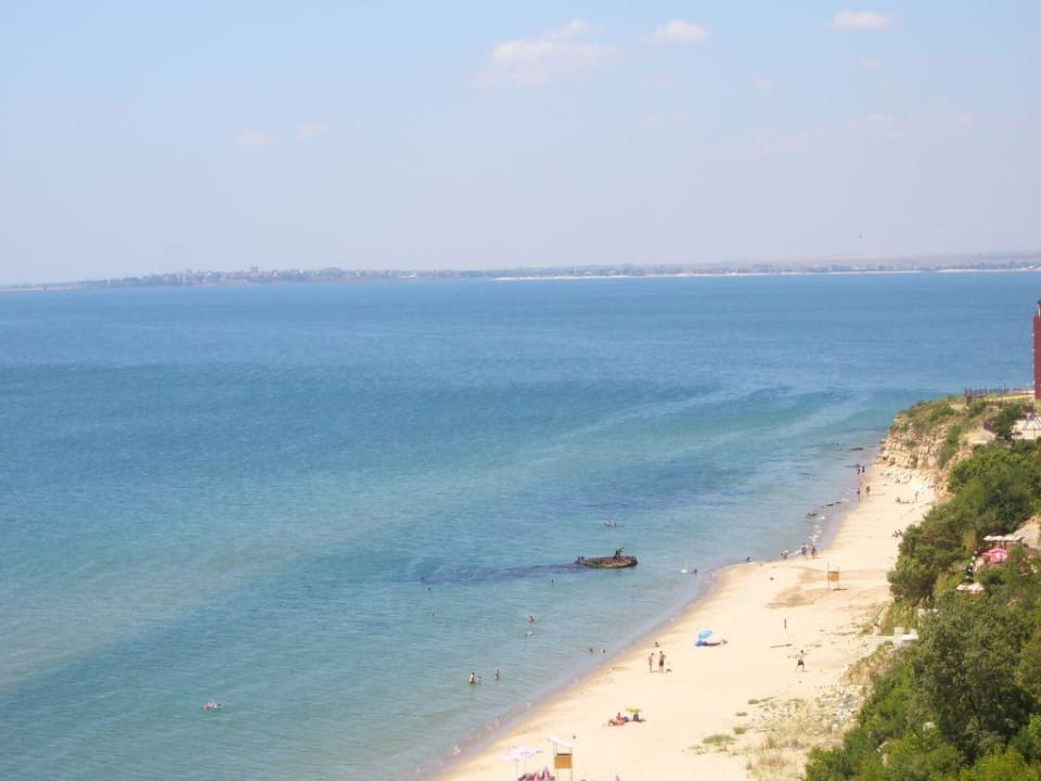 Blci auf das Wrack Paradise Beach Hotel