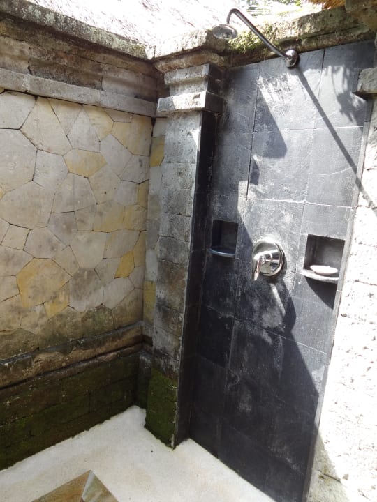 Freiluftdusche The Ubud Village Resort & Spa