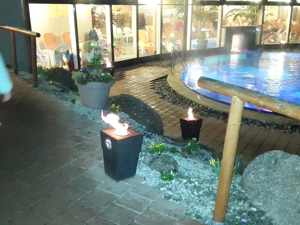 Pool Sole Felsen Hotel