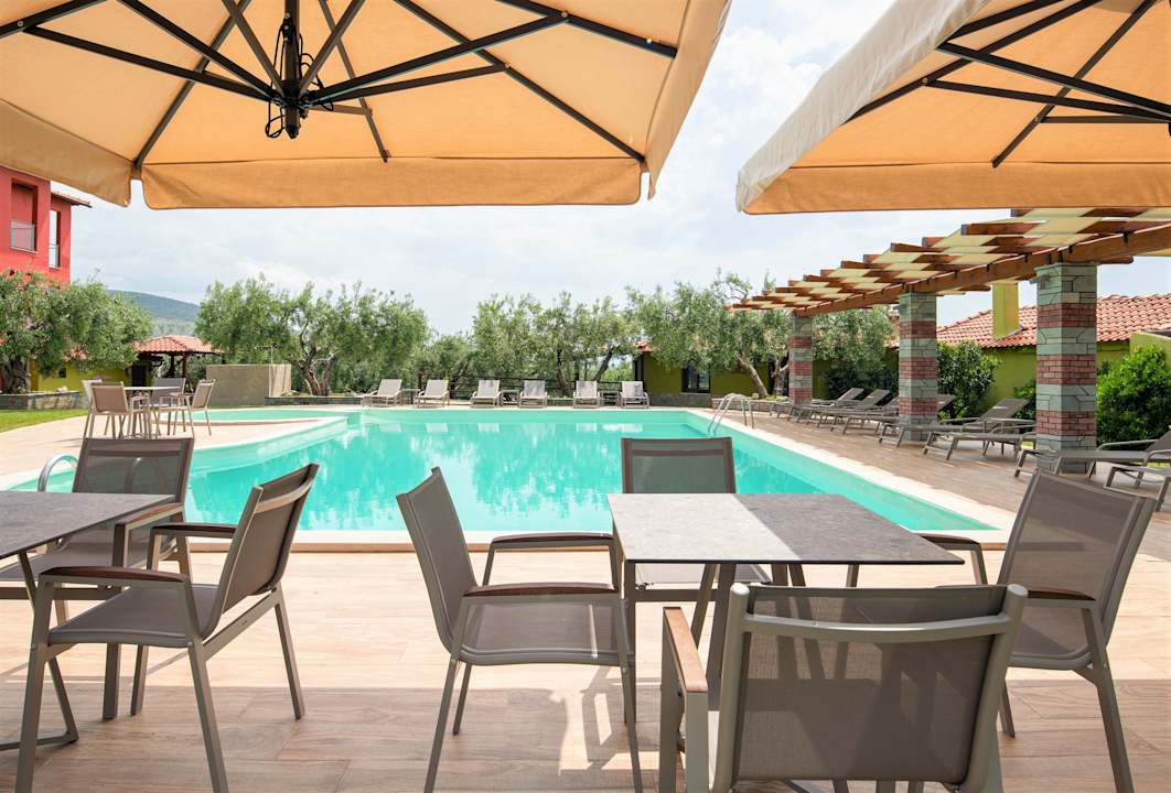 Gastro SUNDAY RESORT Studios and Apartments