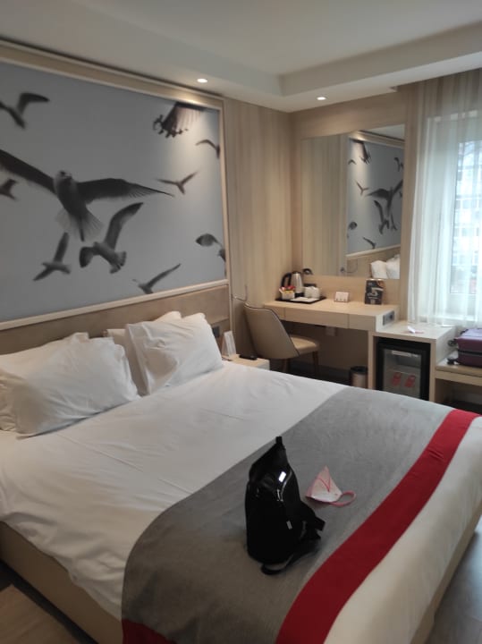 Zimmer Ramada by Wyndham Istanbul Old City