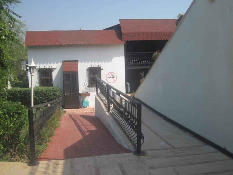 Eingang zum Amphitheater Hotel Club Nena