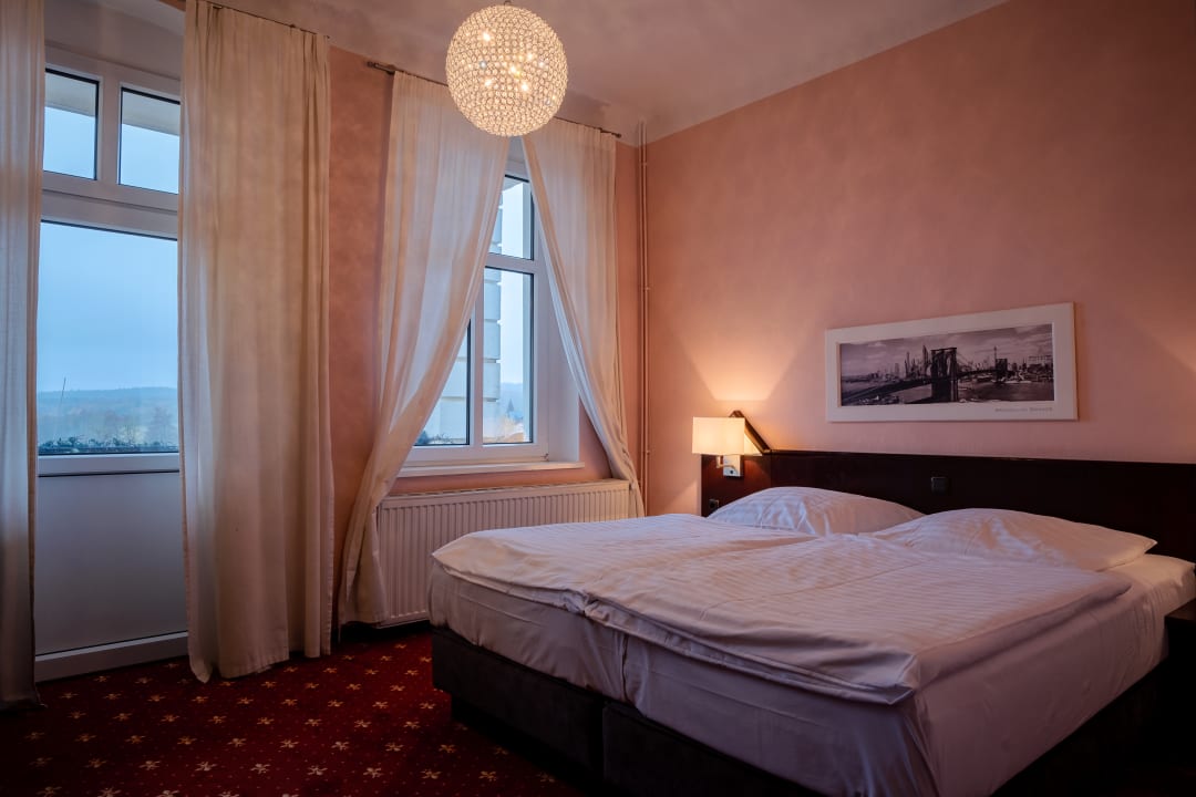 Zimmer Hotel & Restaurant Bergschlösschen