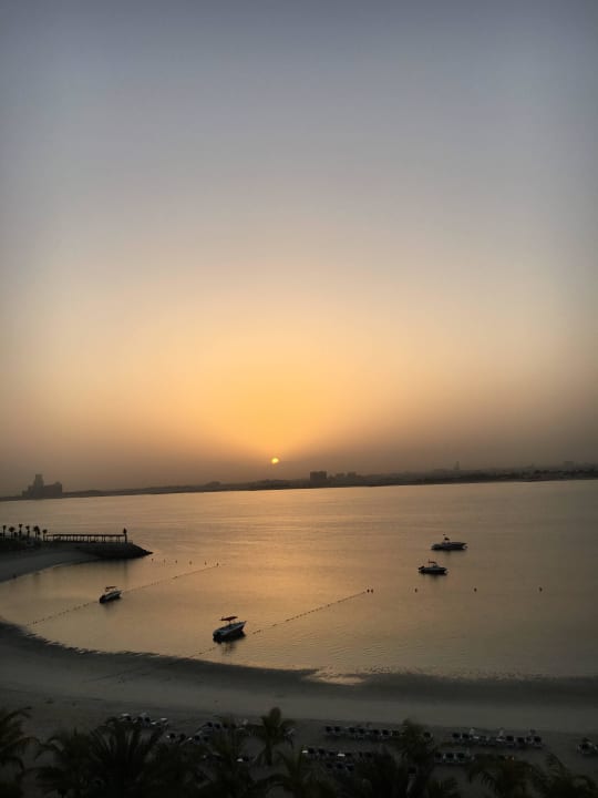 Sonnenaufgang DoubleTree by Hilton Resort & Spa Marjan Island
