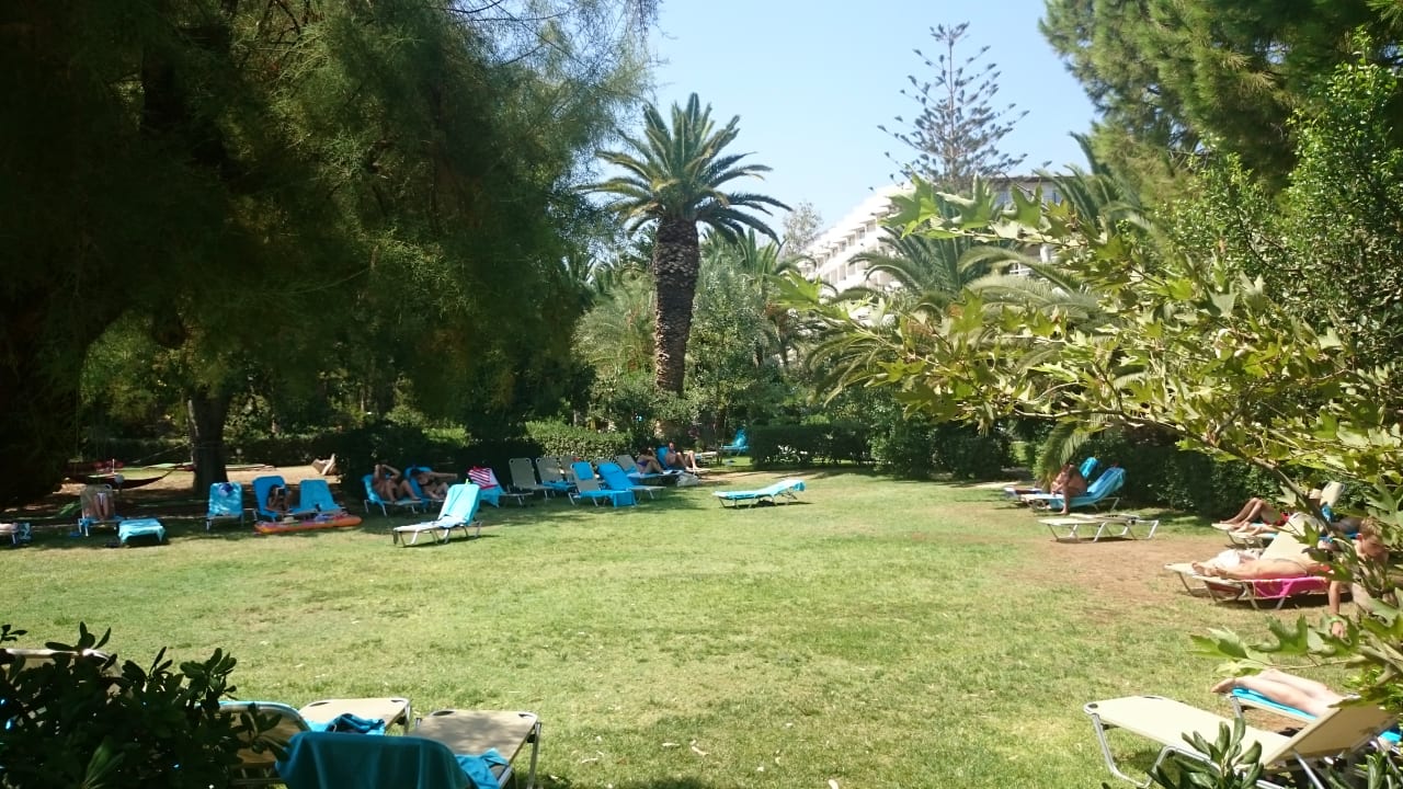 Gartenanlage Apollonia Beach Resort & Spa