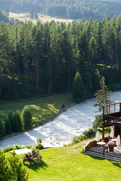 Gartenanlage Grand Hotel Kronenhof Pontresina