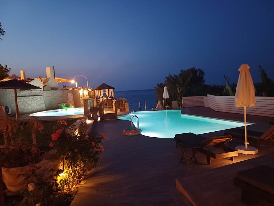 Pool Porta del Mar Beach Villas