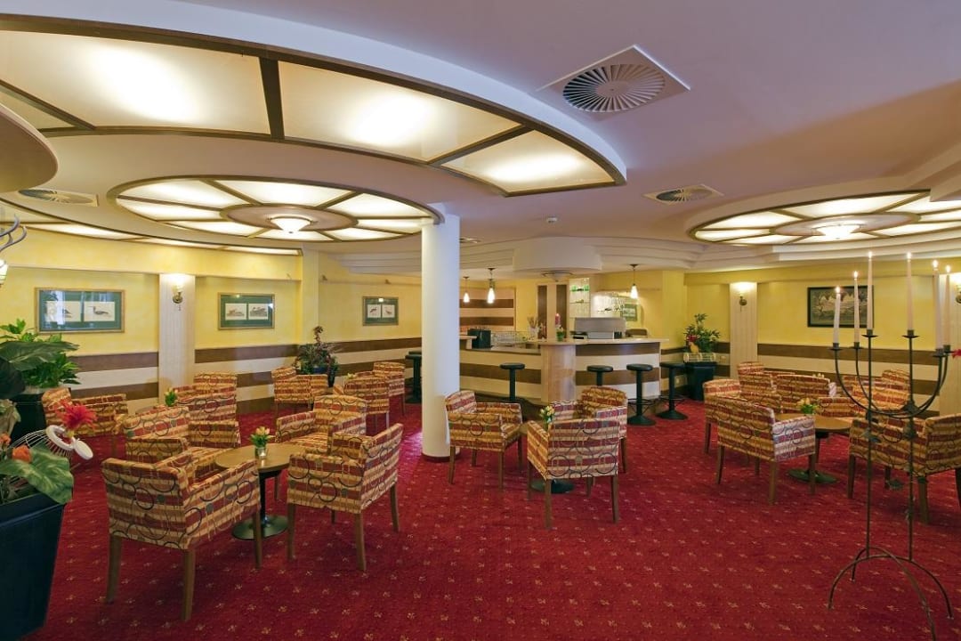 Lobby Posthotel Strengen am Arlberg