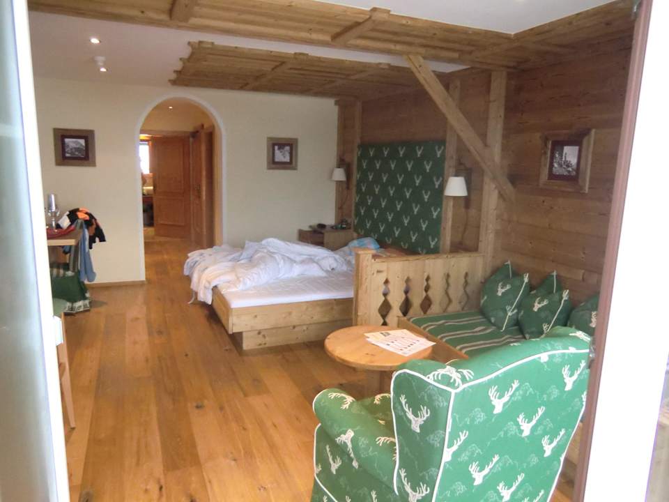 Innenansicht vom Balkon Alphotel Tyrol