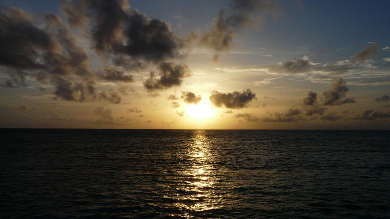 Perfect Sunset Adaaran Prestige Ocean Villas