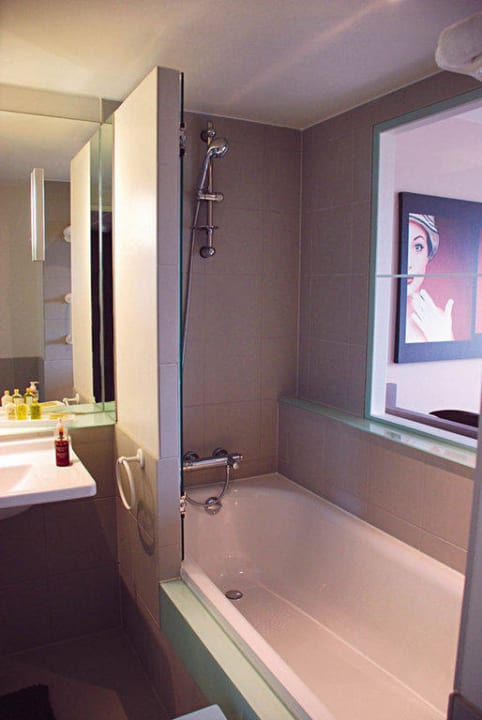 Salle de bain Standing Hotel Suites by Actisource