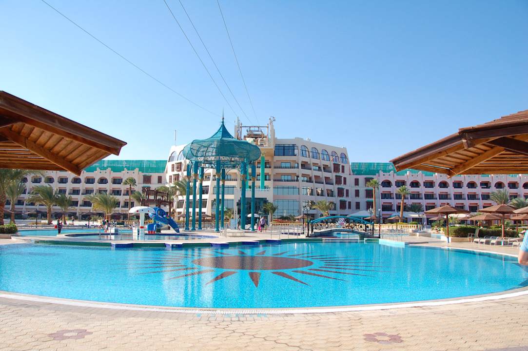 Golden 5 City Emerald Resort & Aqua Park