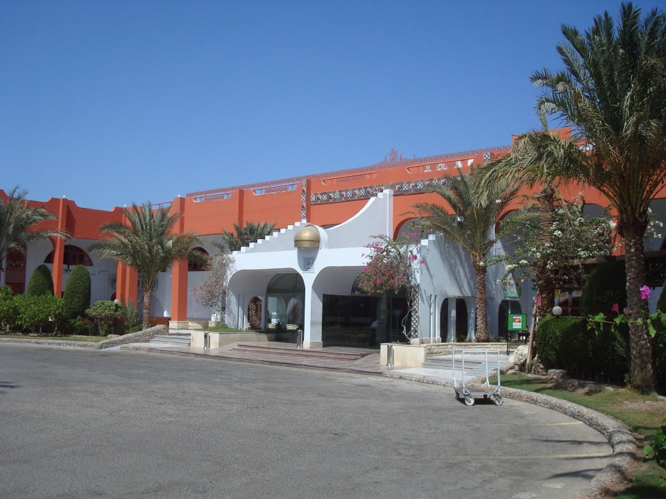 Haupteingang Arabia Azur Resort