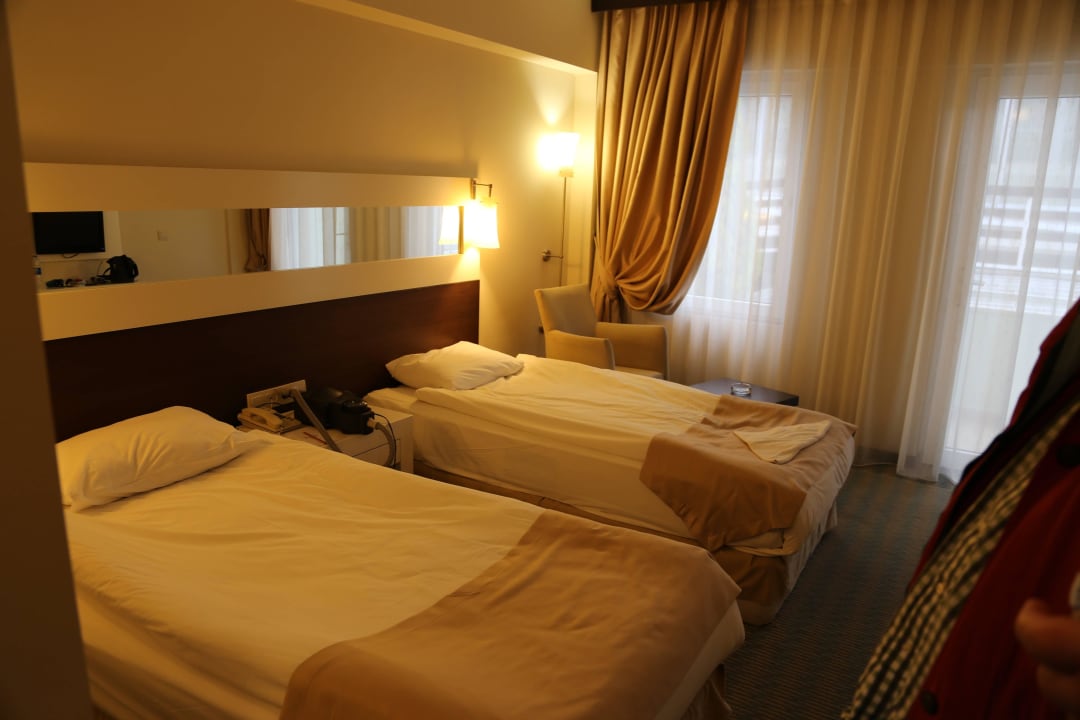 Schlafzimmer Tripolis Hotel